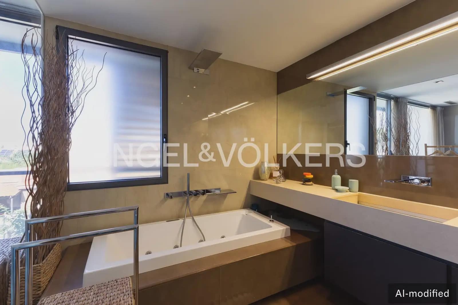 3 bedroom Terraced Villa for sale in Castello de la Plana with pool garage - € 1,250,000 (Ref: 10105774)
