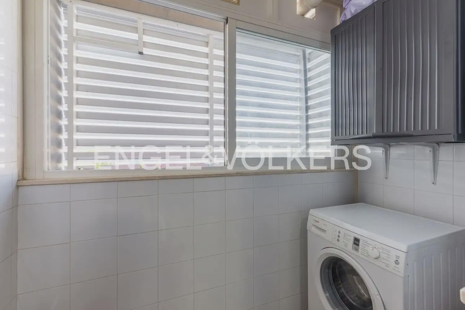 2 bedroom Flat for sale in La Pobla de Farnals with garage - € 360,000 (Ref: 10106612)