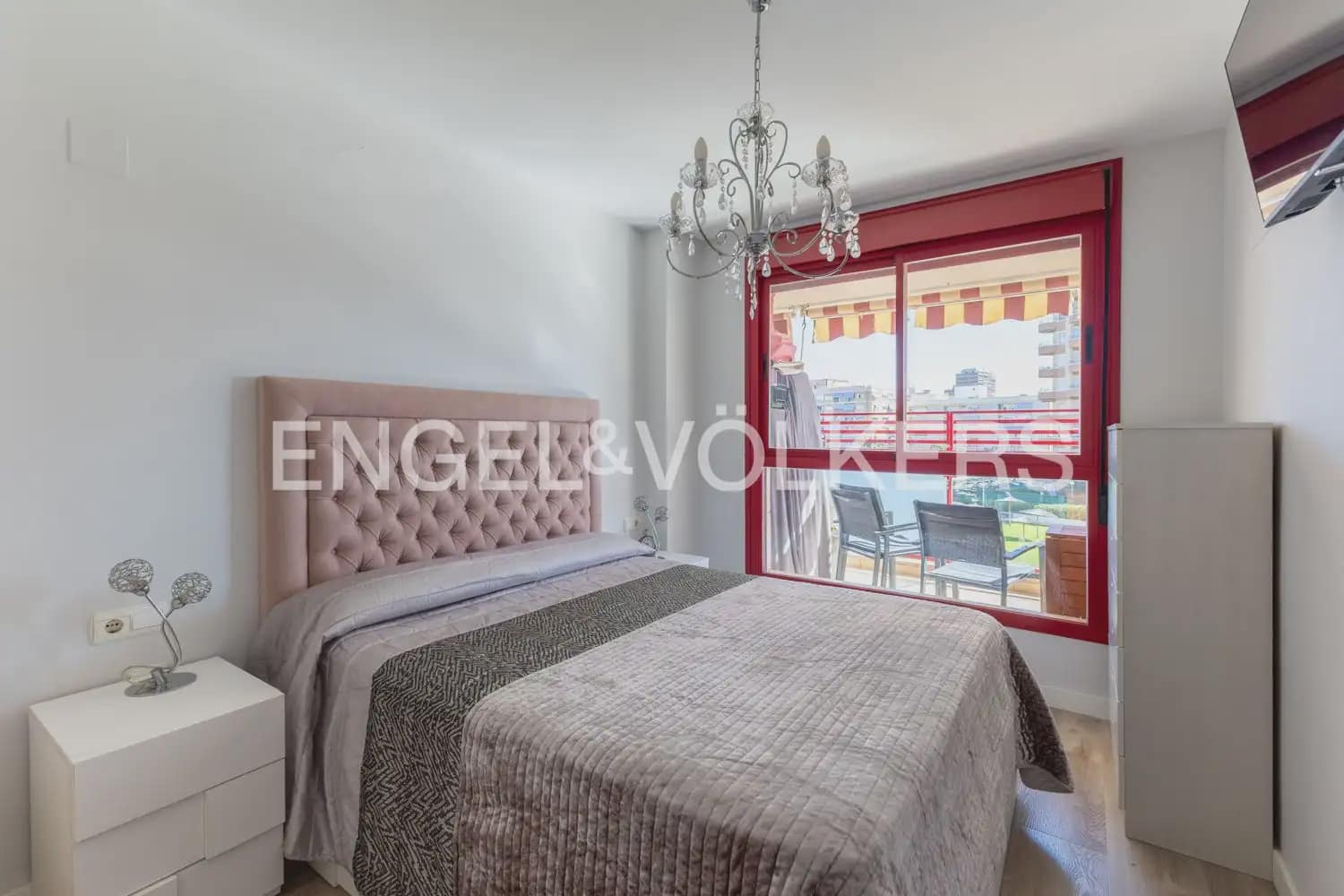2 bedroom Flat for sale in La Pobla de Farnals with garage - € 360,000 (Ref: 10106612)