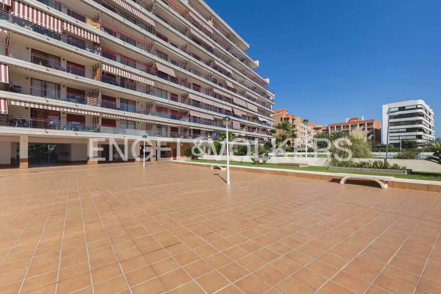 2 bedroom Flat for sale in La Pobla de Farnals with garage - € 360,000 (Ref: 10106612)