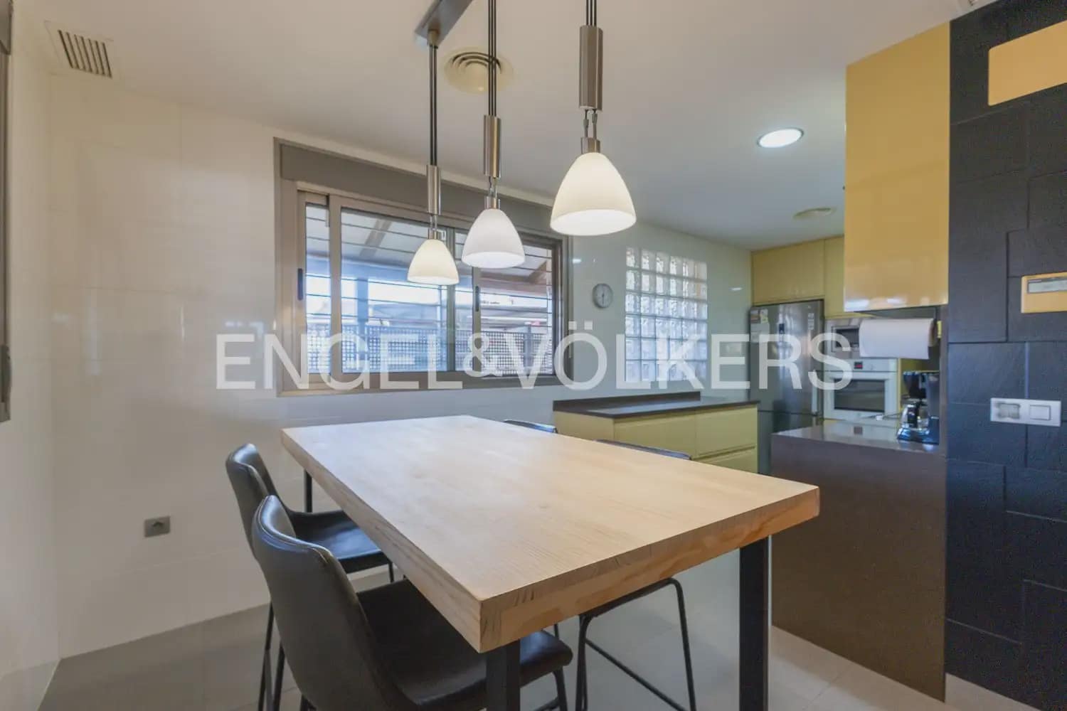 3 bedroom Terraced Villa for sale in Moncofa with garage - € 350,000 (Ref: 10107405)