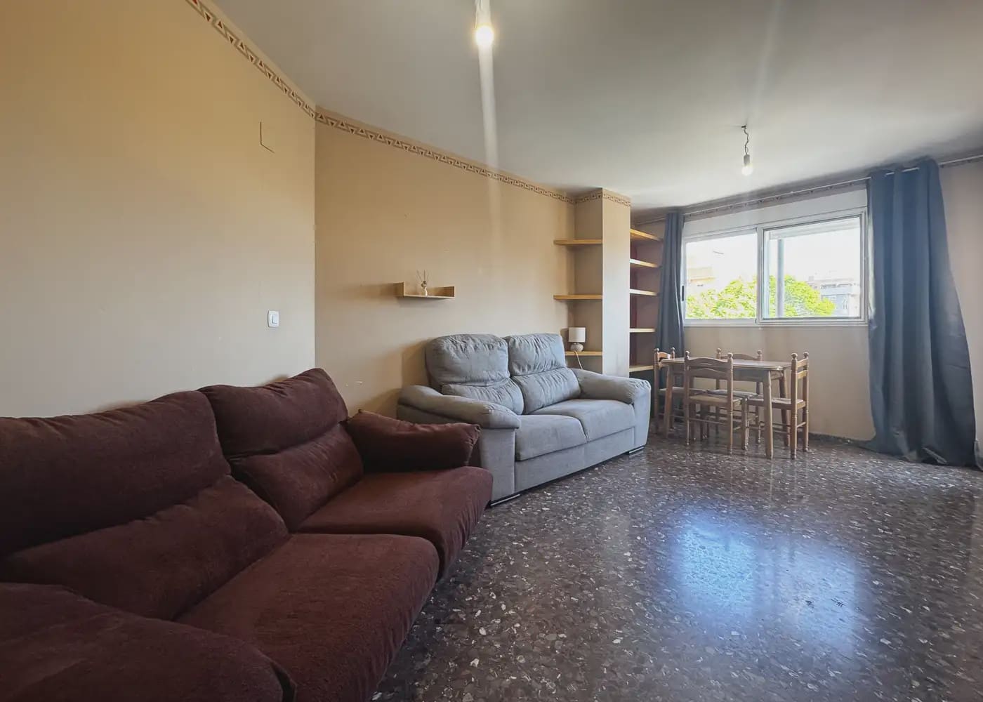 3 bedroom Flat for rent in Paterna - € 1,200 (Ref: 10111911)