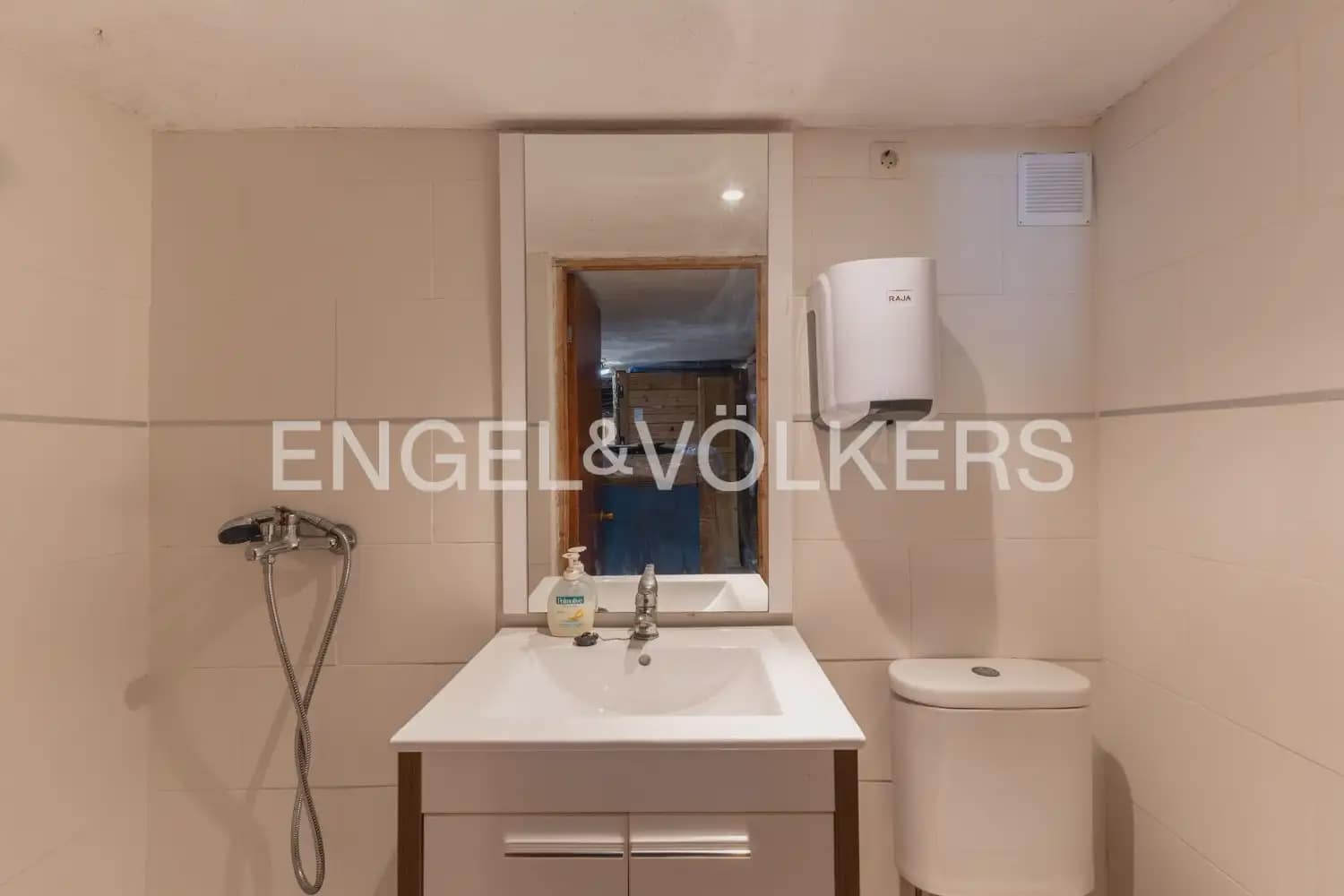 2 chambre Entreprise à vendre à Utiel - 379 000 € (Ref: 10111913)