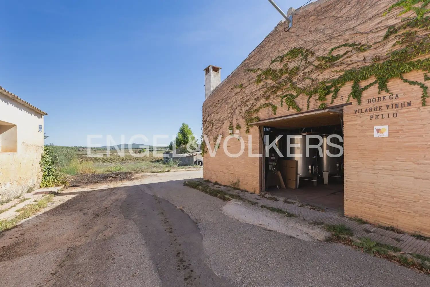 2 chambre Entreprise à vendre à Utiel - 379 000 € (Ref: 10111913)