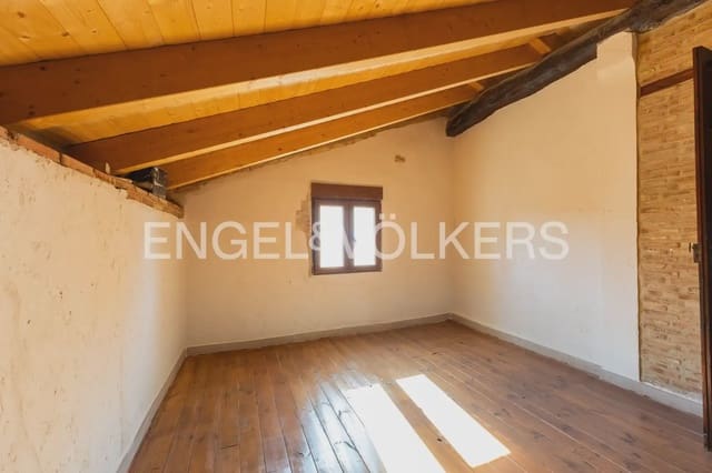 4 camera da letto Casa in vendita in Utiel con garage - 215.900 € (Rif: 10111915)