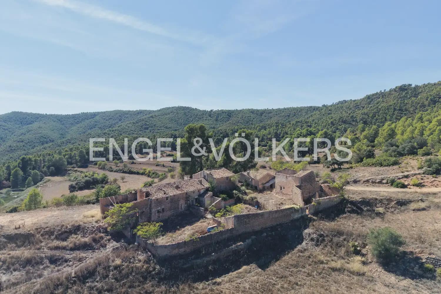 Quinta/Casa Rural para venda em Requena - 1 210 000 € (Ref: 10111916)