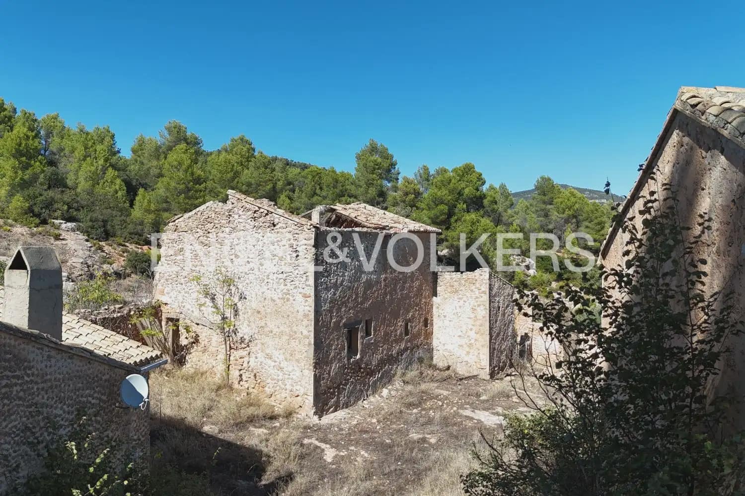 Quinta/Casa Rural para venda em Requena - 1 210 000 € (Ref: 10111916)