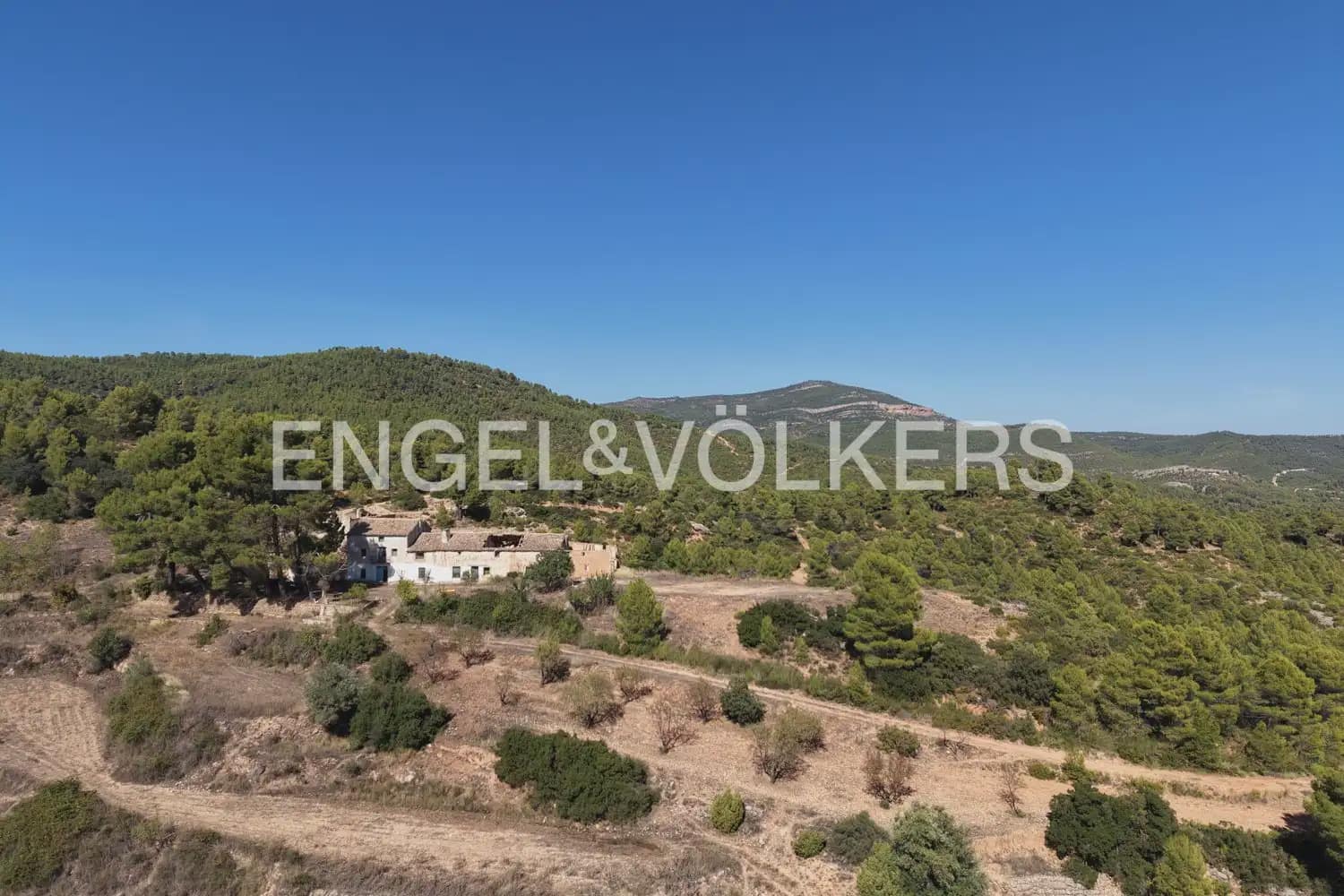 Quinta/Casa Rural para venda em Requena - 1 210 000 € (Ref: 10111916)