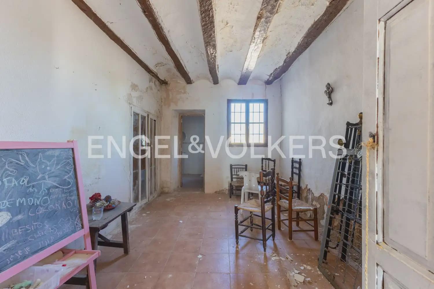 Quinta/Casa Rural para venda em Requena - 1 210 000 € (Ref: 10111916)