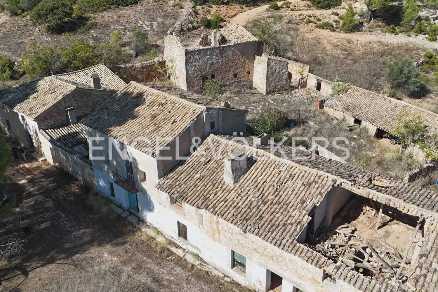 Quinta/Casa Rural para venda em Requena - 1 210 000 € (Ref: 10111916)