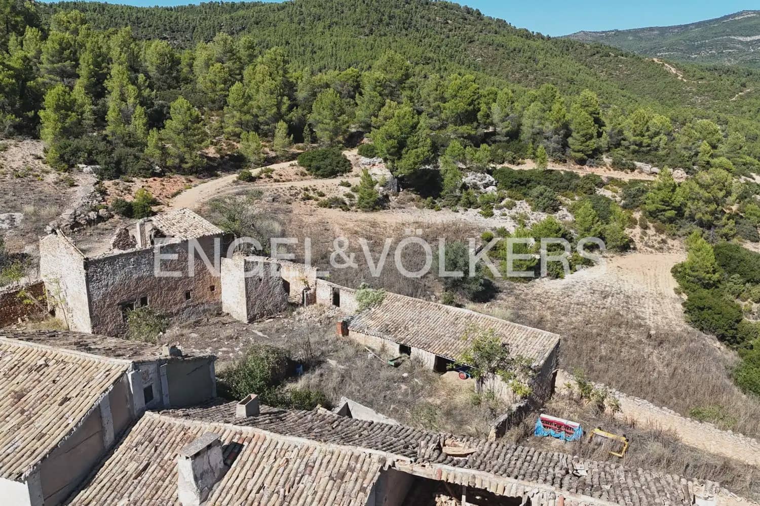 Quinta/Casa Rural para venda em Requena - 1 210 000 € (Ref: 10111916)