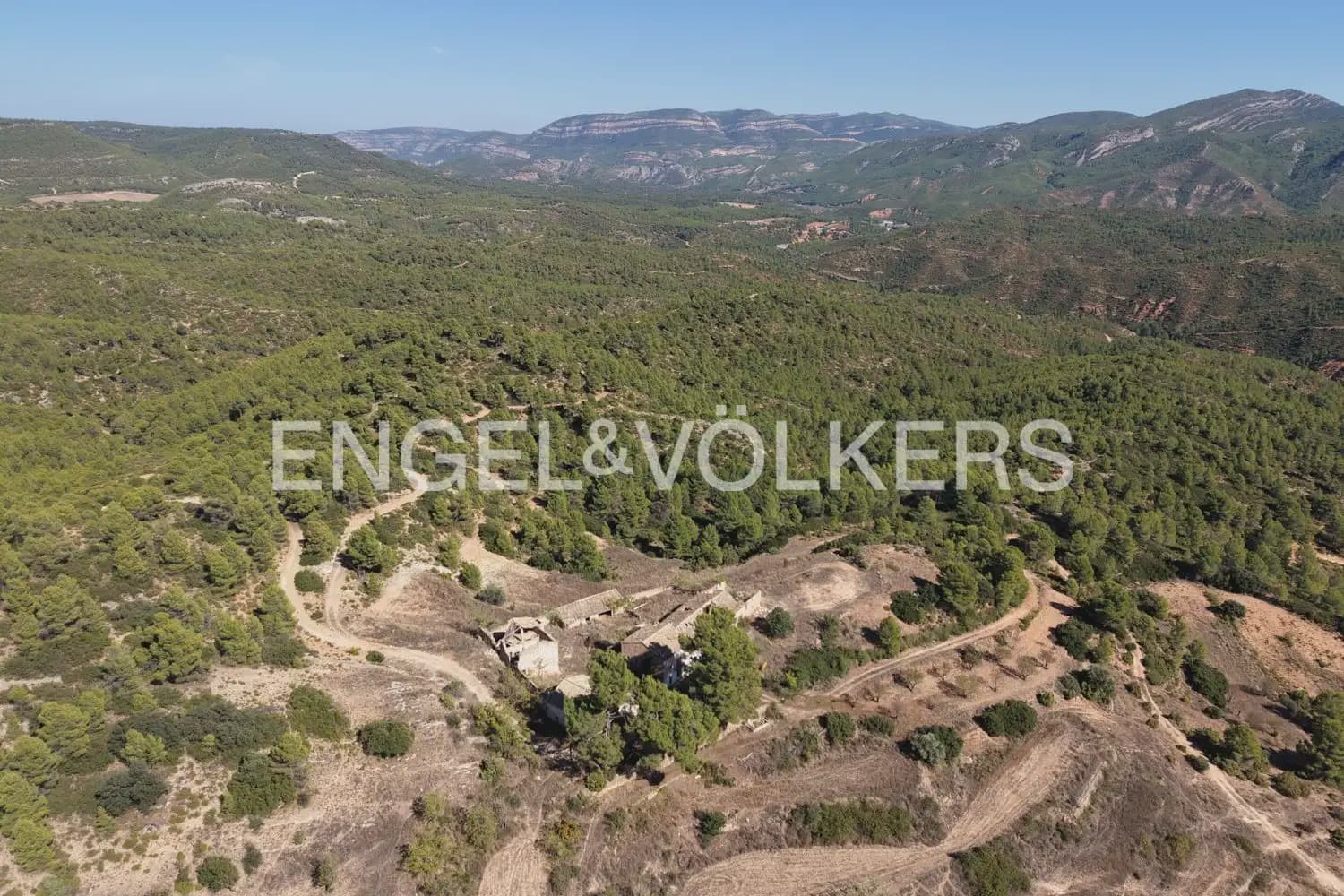 Quinta/Casa Rural para venda em Requena - 1 210 000 € (Ref: 10111916)