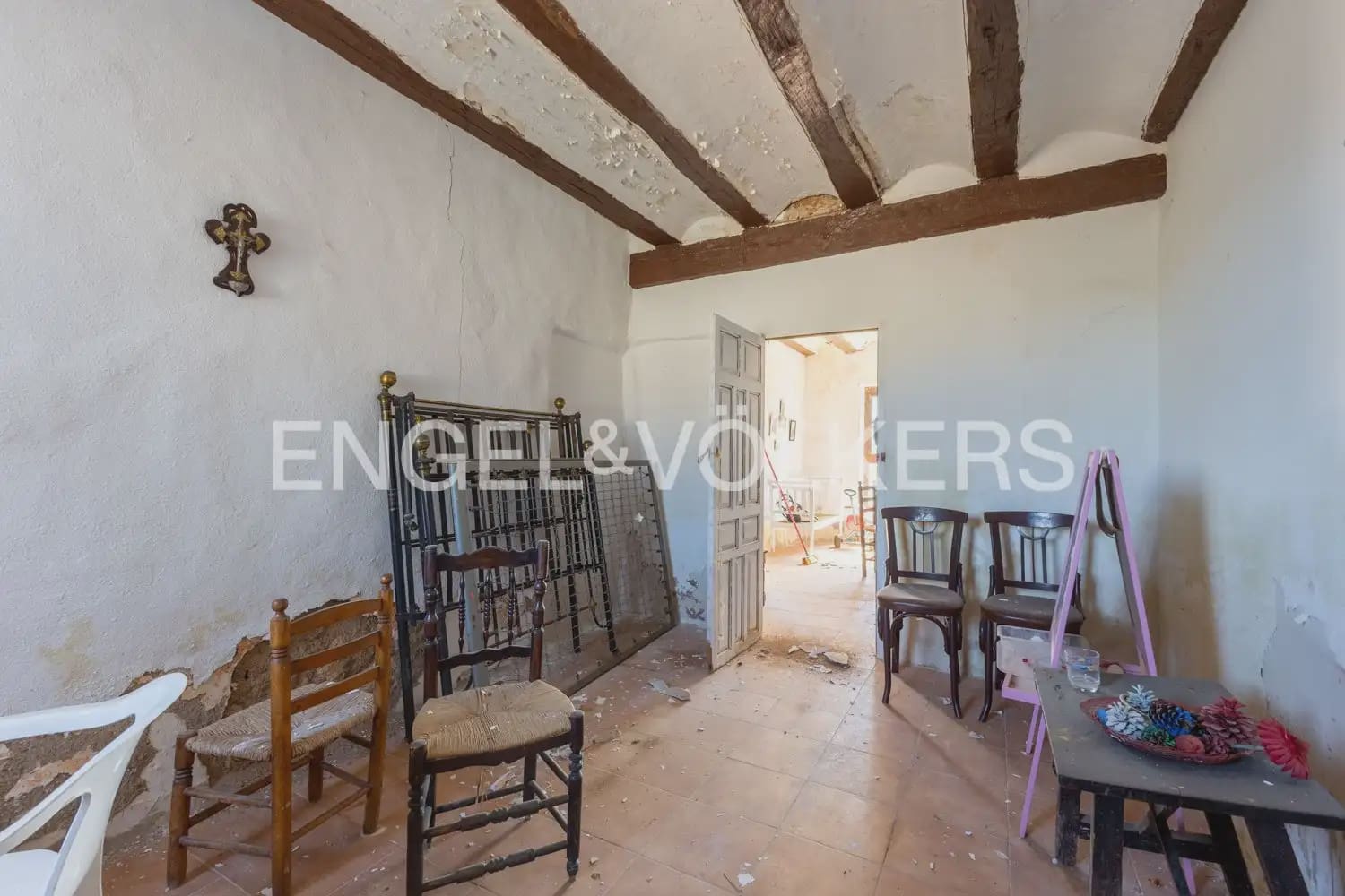 Quinta/Casa Rural para venda em Requena - 1 210 000 € (Ref: 10111916)
