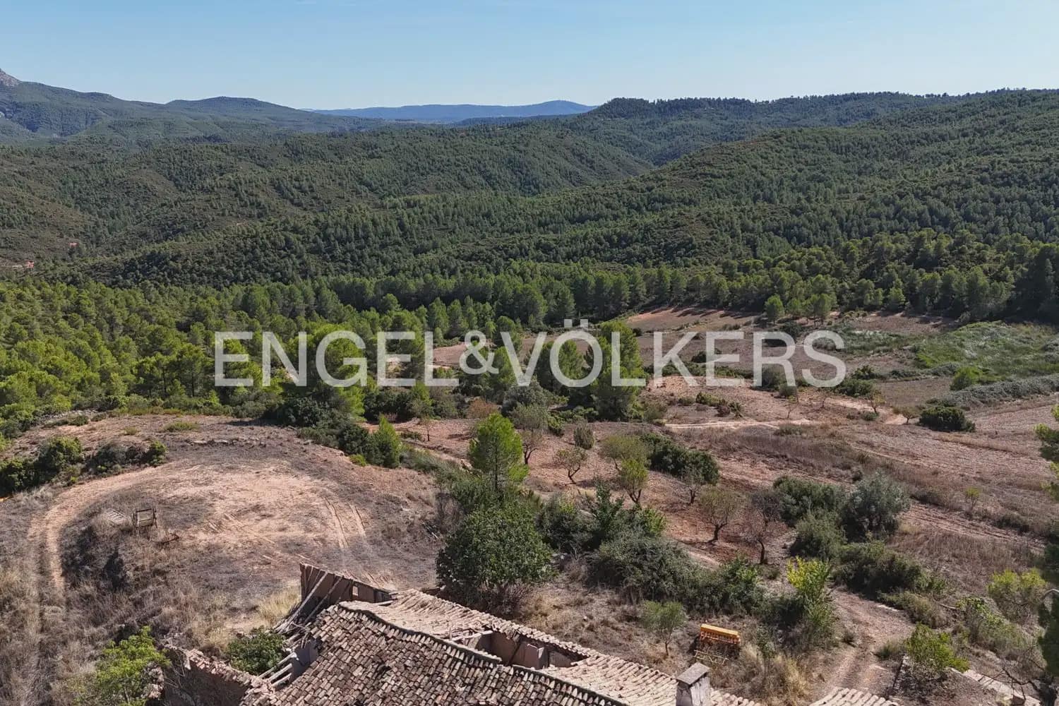 Quinta/Casa Rural para venda em Requena - 1 210 000 € (Ref: 10111916)