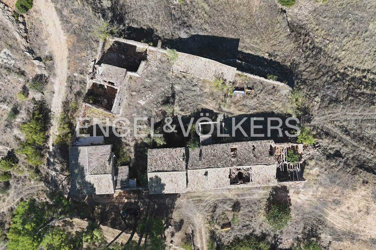 Quinta/Casa Rural para venda em Requena - 1 210 000 € (Ref: 10111916)