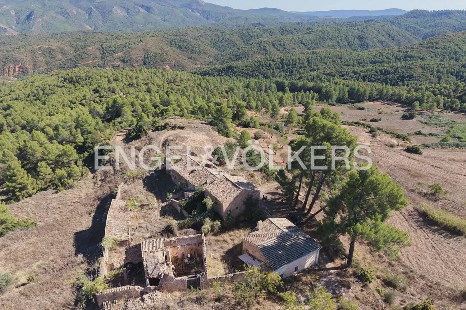 Quinta/Casa Rural para venda em Requena - 1 210 000 € (Ref: 10111916)