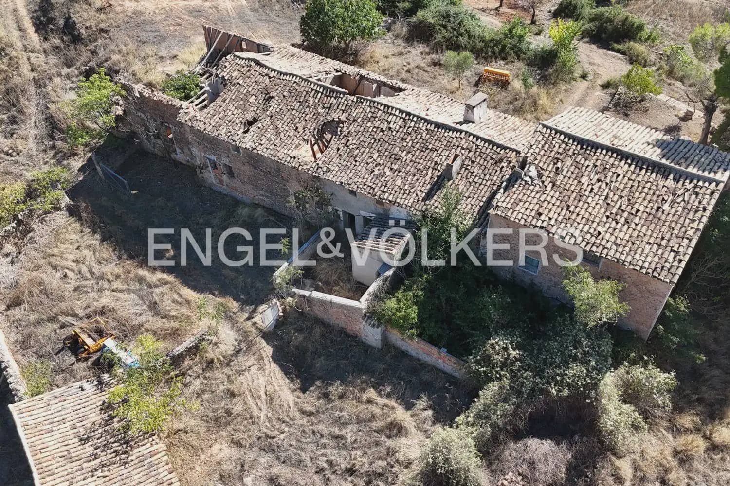 Quinta/Casa Rural para venda em Requena - 1 210 000 € (Ref: 10111916)