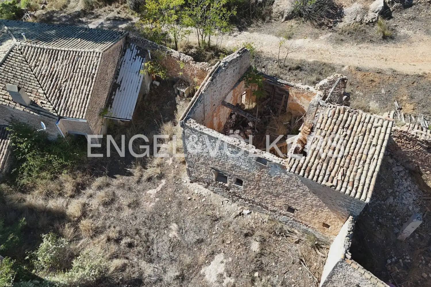 Quinta/Casa Rural para venda em Requena - 1 210 000 € (Ref: 10111916)