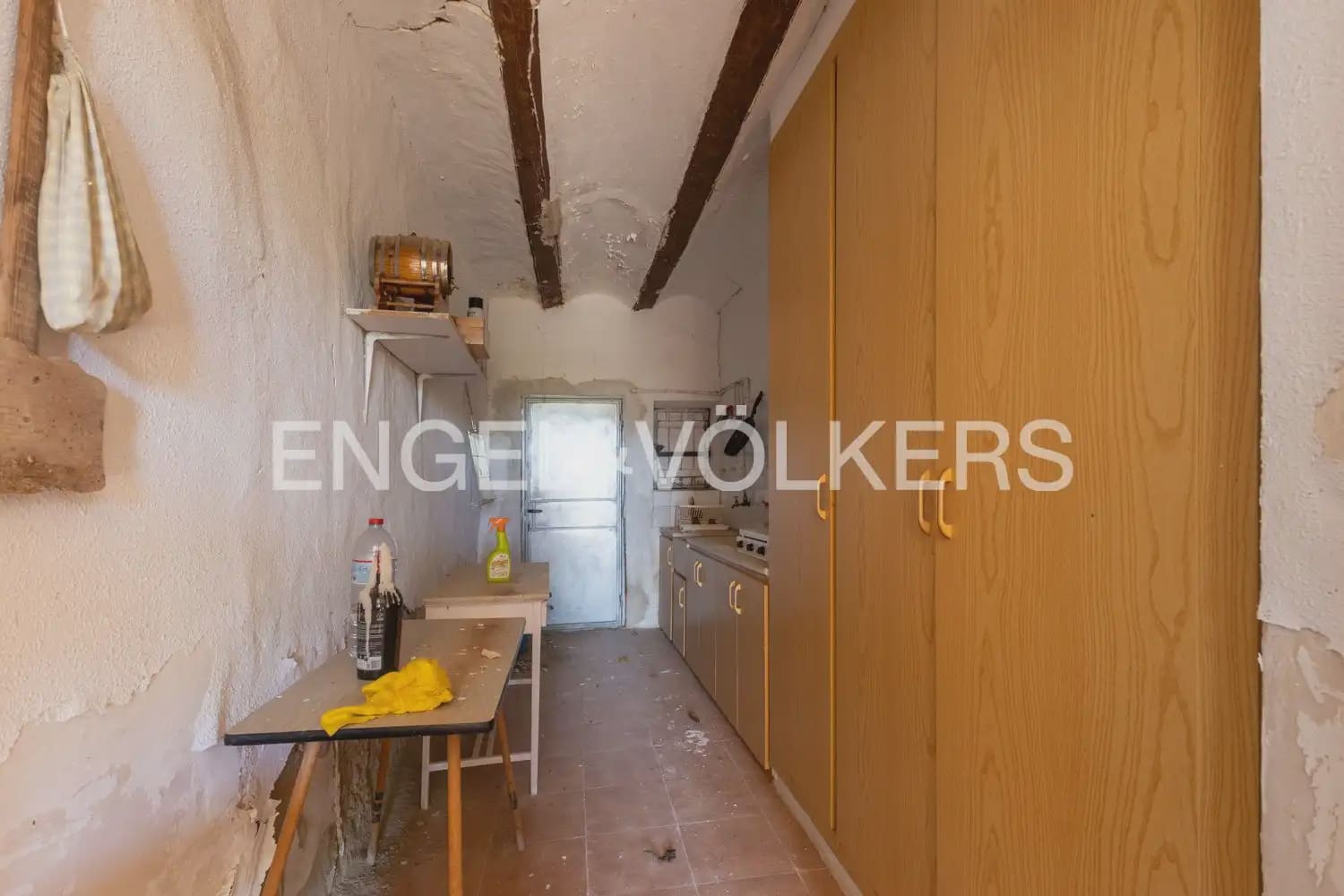 Quinta/Casa Rural para venda em Requena - 1 210 000 € (Ref: 10111916)