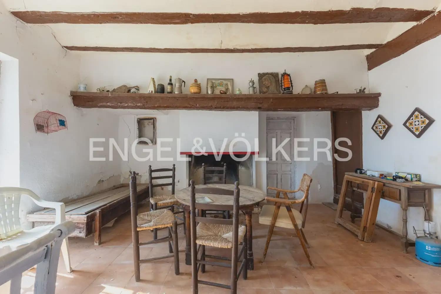 Quinta/Casa Rural para venda em Requena - 1 210 000 € (Ref: 10111916)