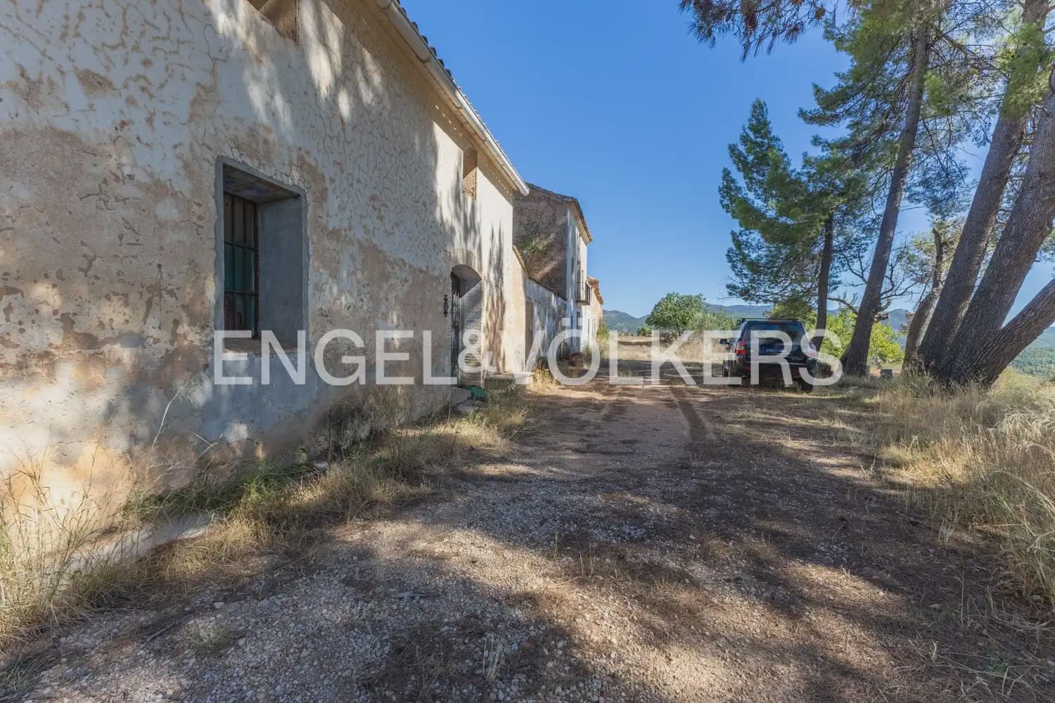 Quinta/Casa Rural para venda em Requena - 1 210 000 € (Ref: 10111916)