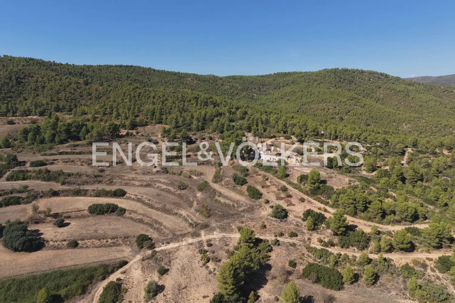 Quinta/Casa Rural para venda em Requena - 1 210 000 € (Ref: 10111916)