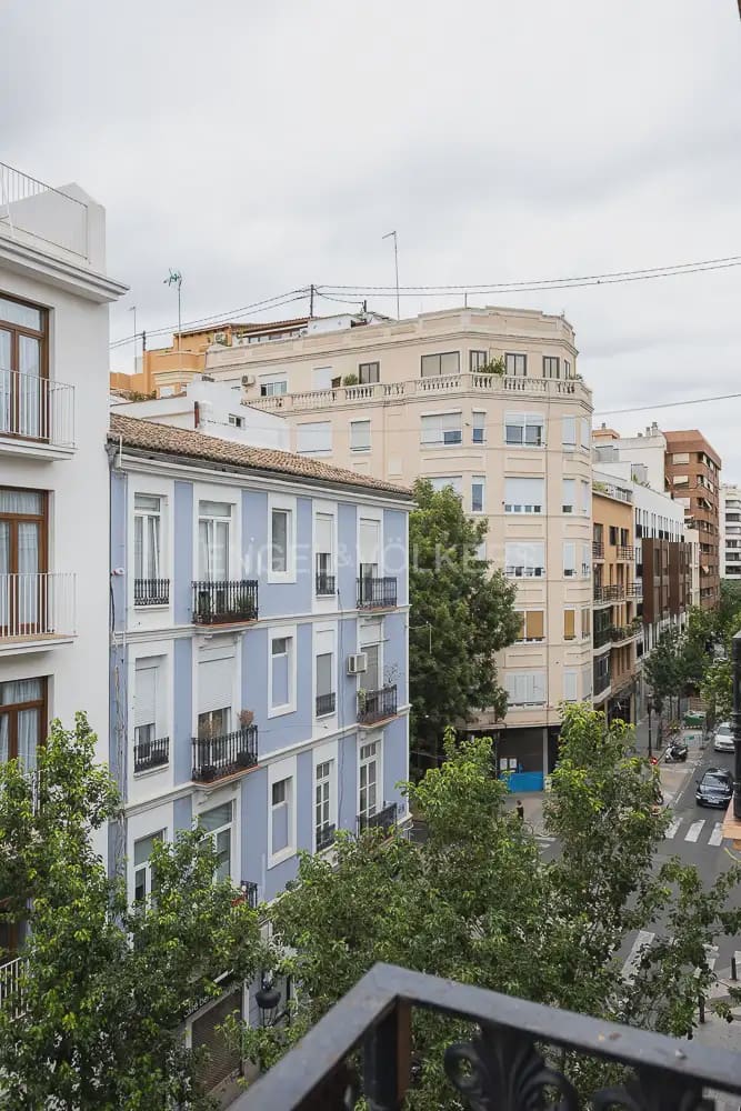 1 bedroom Flat for rent in Valencia city - € 1,700 (Ref: 10113467)