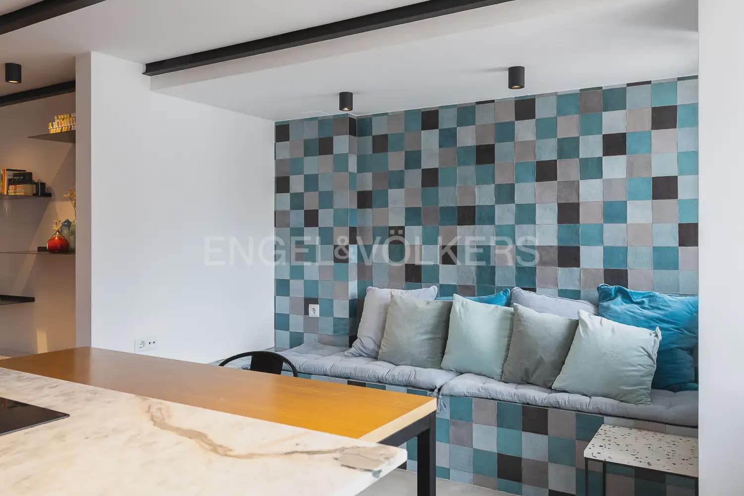 1 bedroom Flat for rent in Valencia city - € 1,700 (Ref: 10113467)