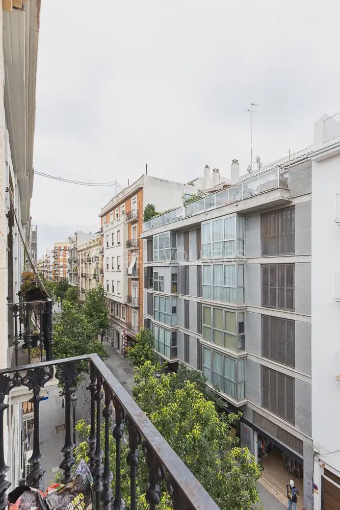 1 bedroom Flat for rent in Valencia city - € 1,700 (Ref: 10113467)