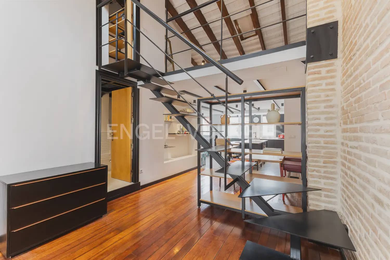 1 bedroom Flat for rent in Valencia city - € 1,700 (Ref: 10113467)