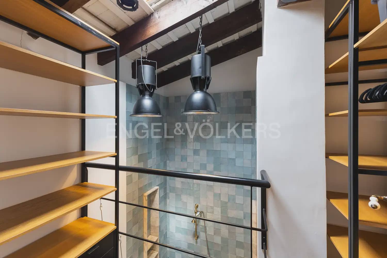 1 bedroom Flat for rent in Valencia city - € 1,700 (Ref: 10113467)