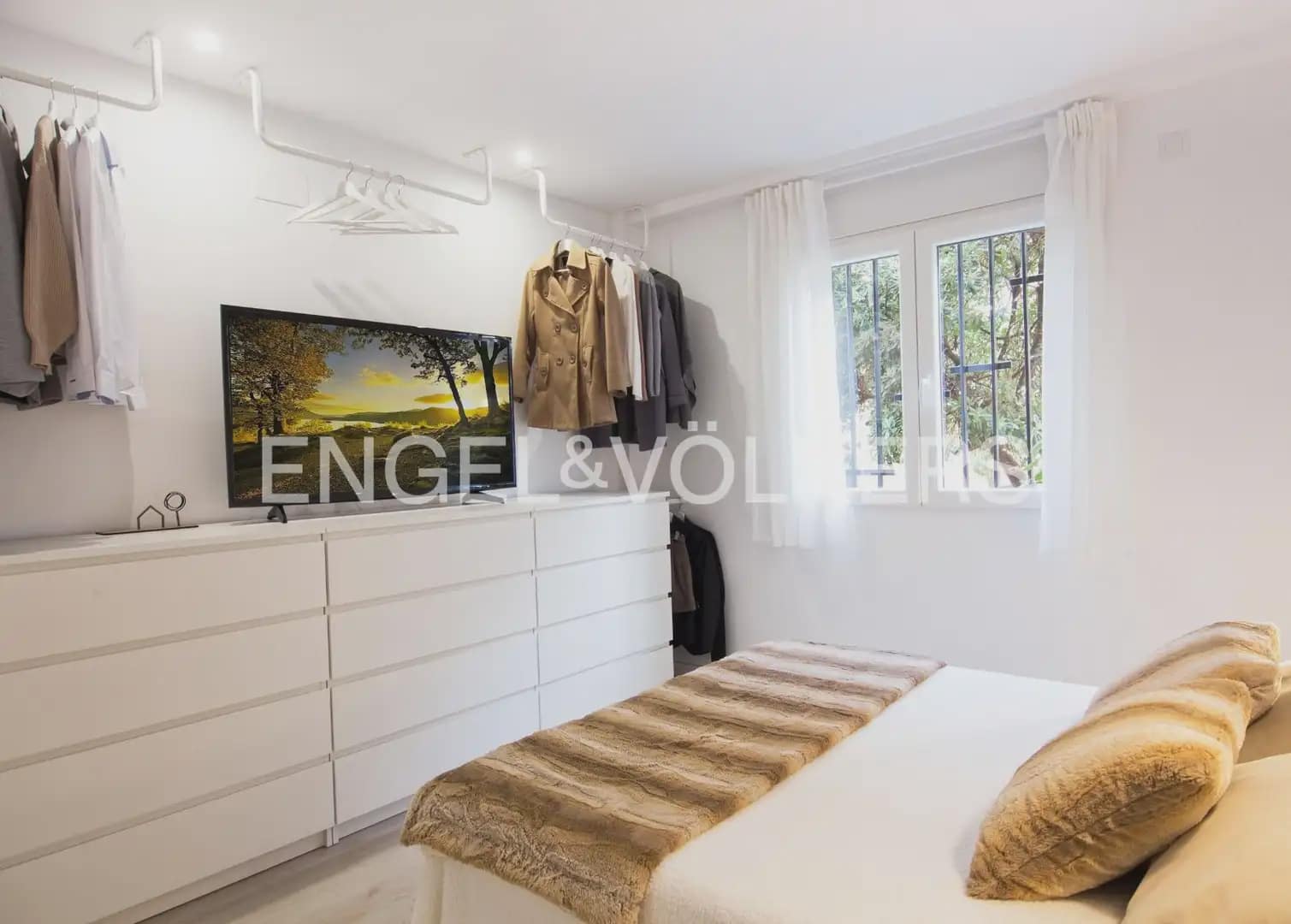 3 bedroom Flat for rent in Valencia city - € 1,500 (Ref: 10113469)