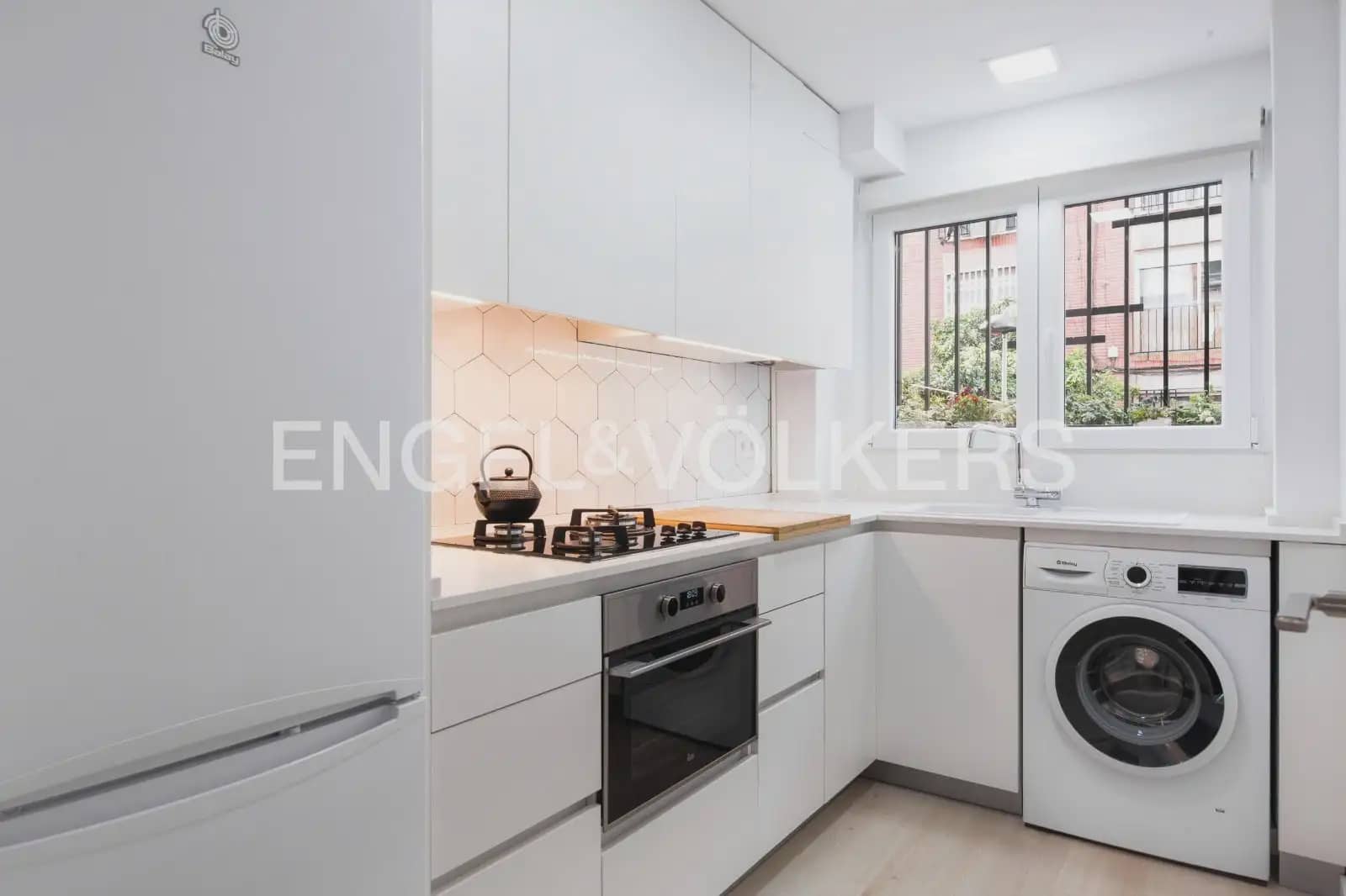 3 bedroom Flat for rent in Valencia city - € 1,500 (Ref: 10113469)