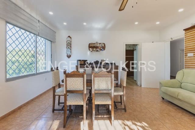 6 quarto Moradia para venda em La Cañada, Paterna com piscina garagem - 680 000 € (Ref: 10113470)