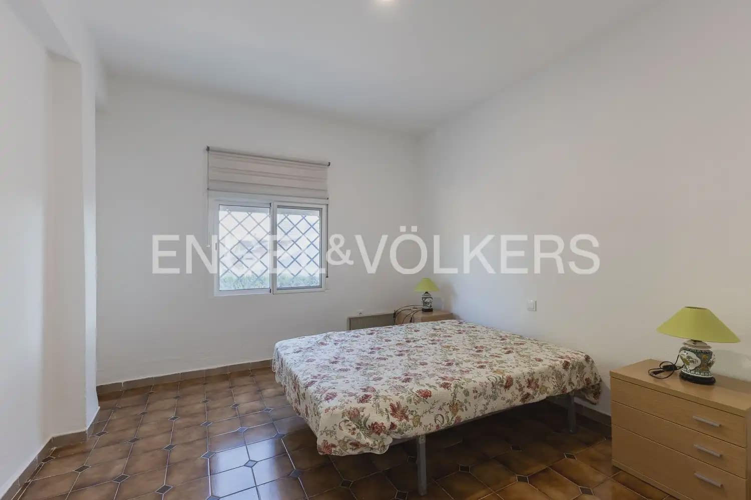 6 quarto Moradia para venda em Paterna com piscina garagem - 680 000 € (Ref: 10113470)