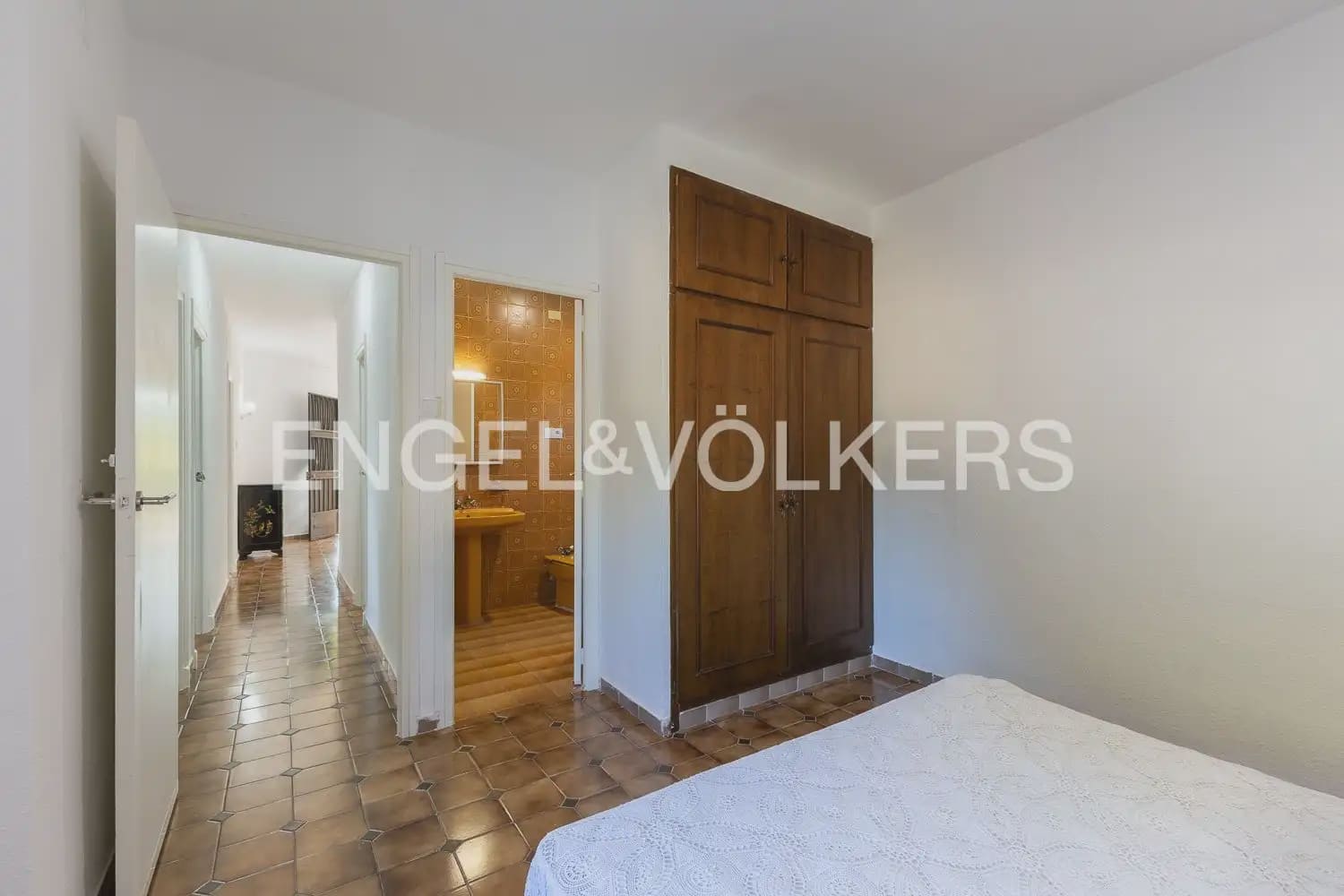 6 quarto Moradia para venda em Paterna com piscina garagem - 680 000 € (Ref: 10113470)