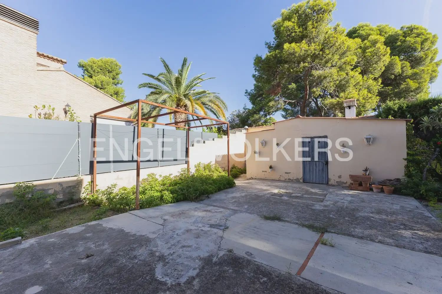 6 quarto Moradia para venda em Paterna com piscina garagem - 680 000 € (Ref: 10113470)