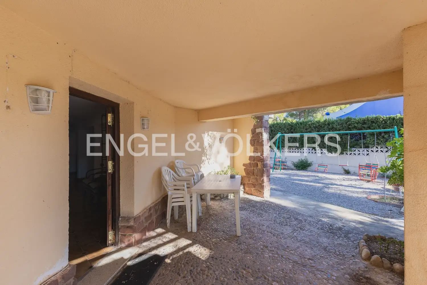 6 quarto Moradia para venda em Paterna com piscina garagem - 680 000 € (Ref: 10113470)