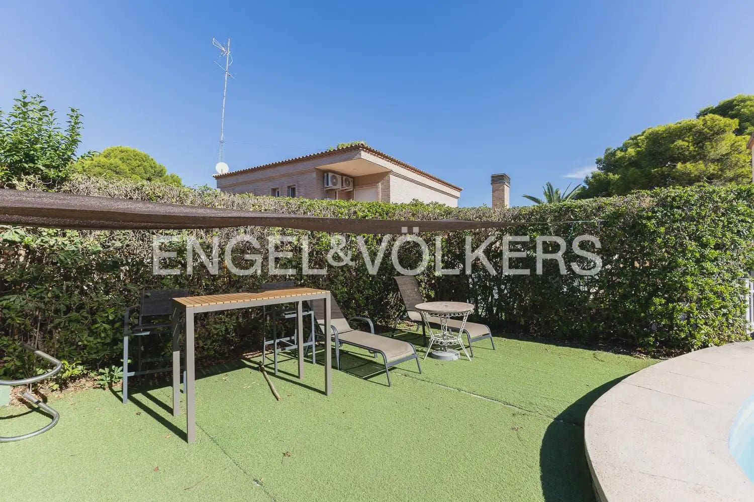 6 quarto Moradia para venda em Paterna com piscina garagem - 680 000 € (Ref: 10113470)