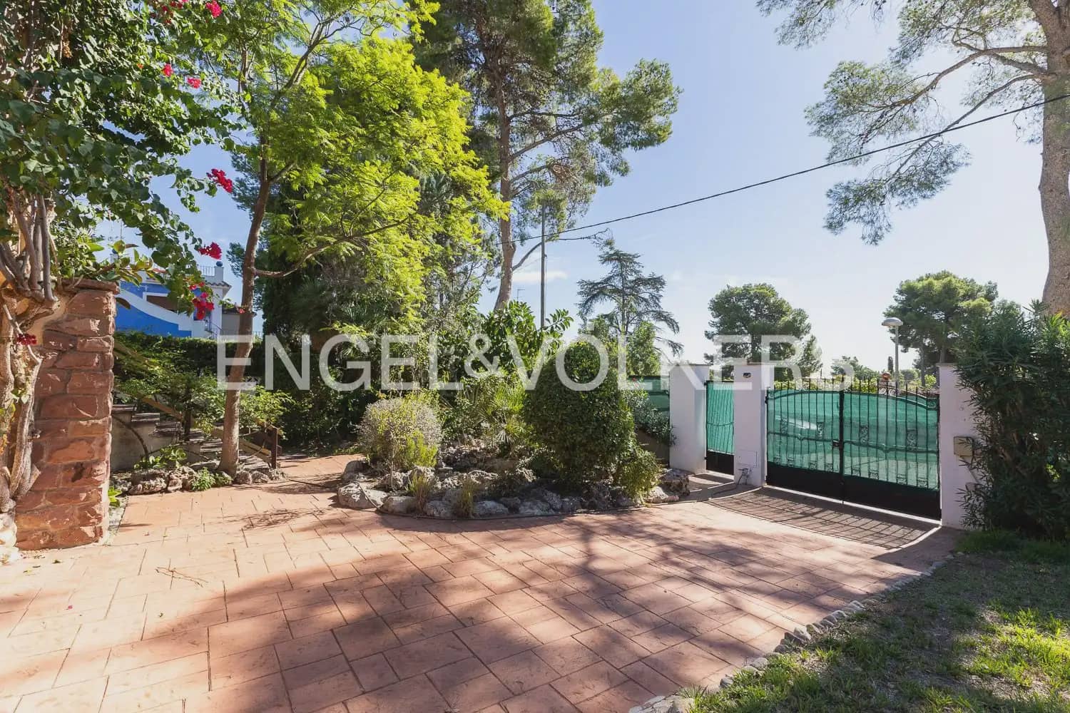 6 quarto Moradia para venda em Paterna com piscina garagem - 680 000 € (Ref: 10113470)