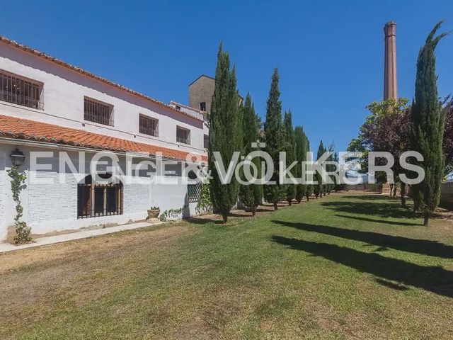 10 slaapkamer Finca/Landhuis te koop in Requena met zwembad - € 1.700.000 (Ref: 10113471)