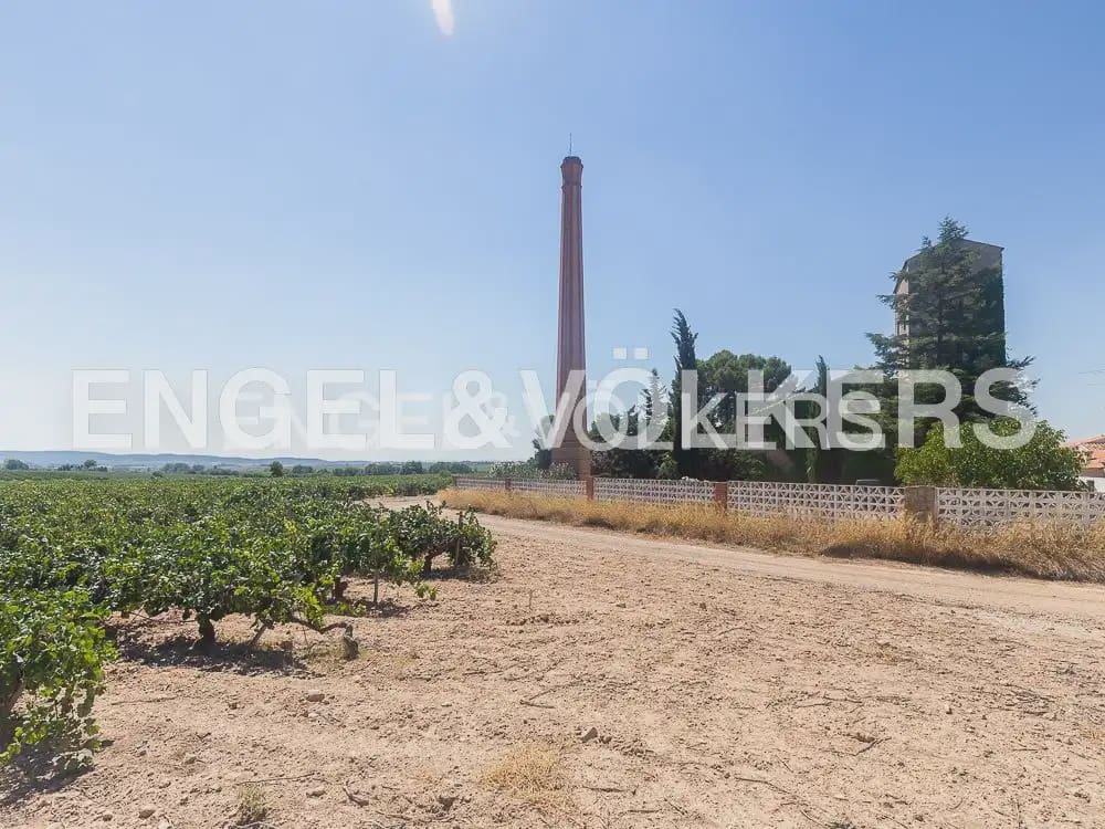 10 slaapkamer Finca/Landhuis te koop in Requena met zwembad - € 1.700.000 (Ref: 10113471)