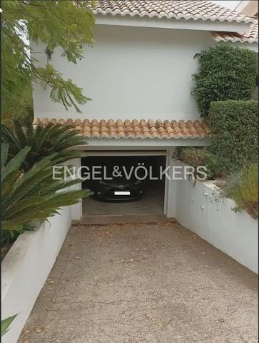 Chalet de 4 habitaciones en Picassent en alquiler con piscina garaje - 2.200 € (Ref: 10113472)