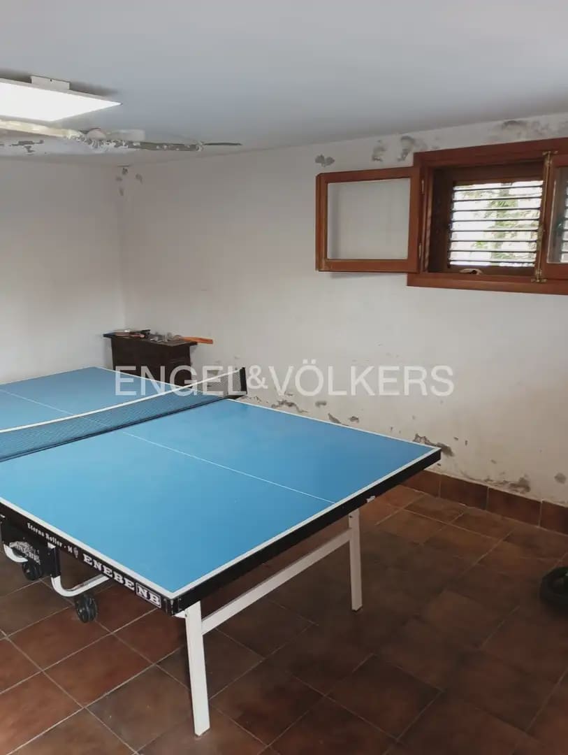 4 bedroom Villa for rent in Picassent with pool garage - € 2,200 (Ref: 10113472)