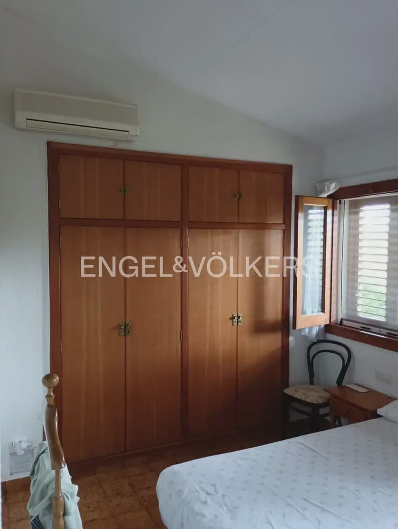 4 bedroom Villa for rent in Picassent with pool garage - € 2,200 (Ref: 10113472)