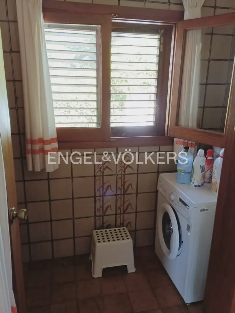 4 bedroom Villa for rent in Picassent with pool garage - € 2,200 (Ref: 10113472)
