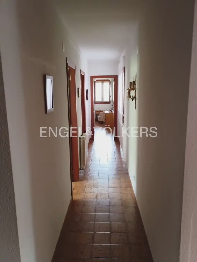 4 bedroom Villa for rent in Picassent with pool garage - € 2,200 (Ref: 10113472)