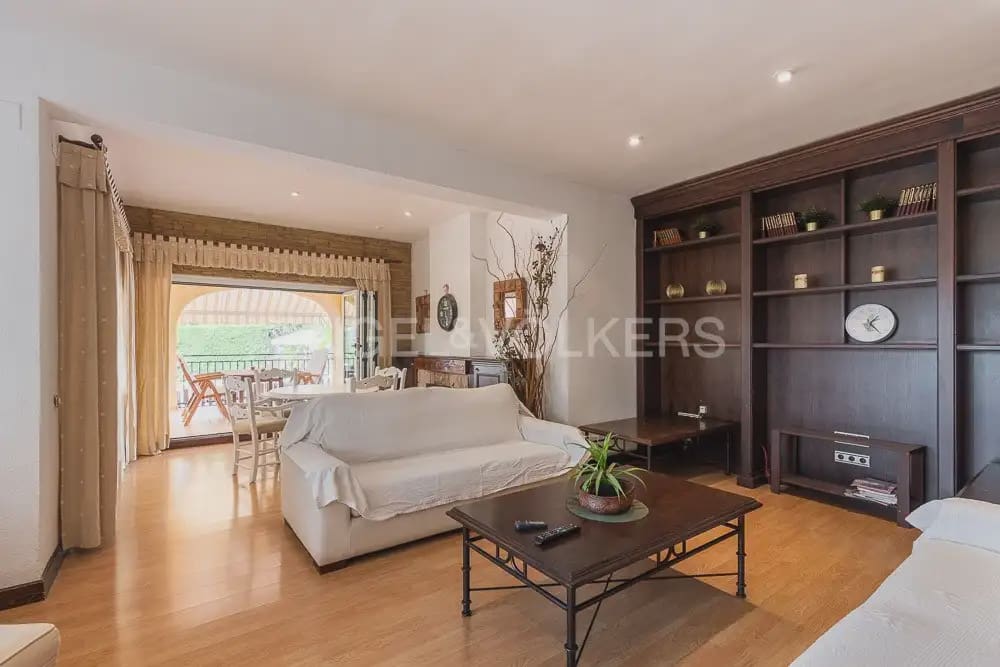 4 quarto Moradia para arrendar em Naquera com piscina garagem - 3 000 € (Ref: 10113473)