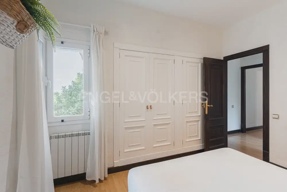 4 quarto Moradia para arrendar em Naquera com piscina garagem - 3 000 € (Ref: 10113473)