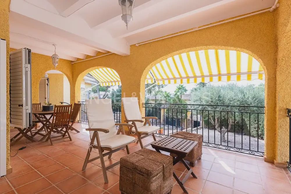 4 quarto Moradia para arrendar em Naquera com piscina garagem - 3 000 € (Ref: 10113473)